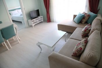 Nesa Palas Kusadasi Bagian luar foto